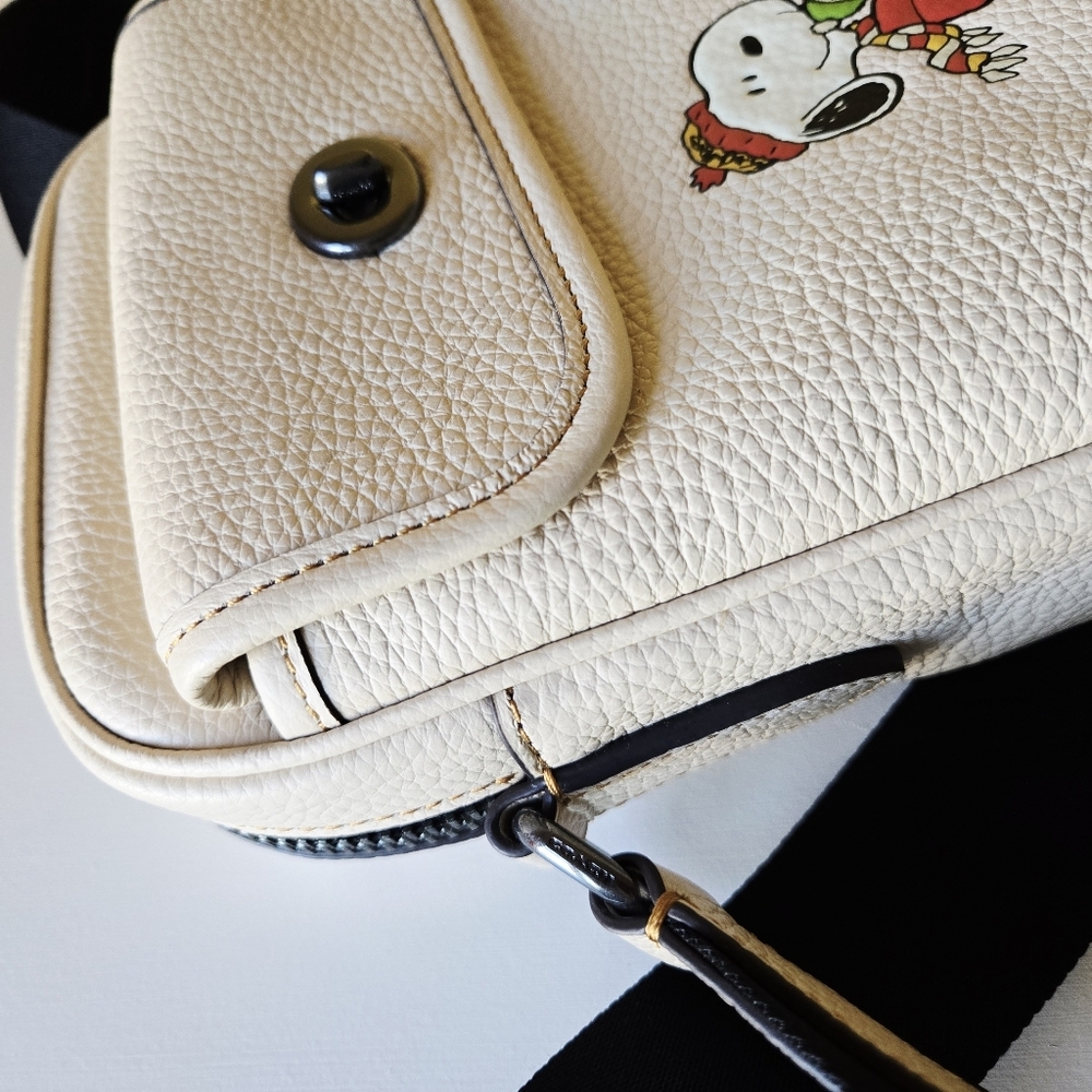 COACH CE613 X Peanuts Heritage Crossbody With Snoopy Motif Pebble Leather Bag - Picture 9 of 16
